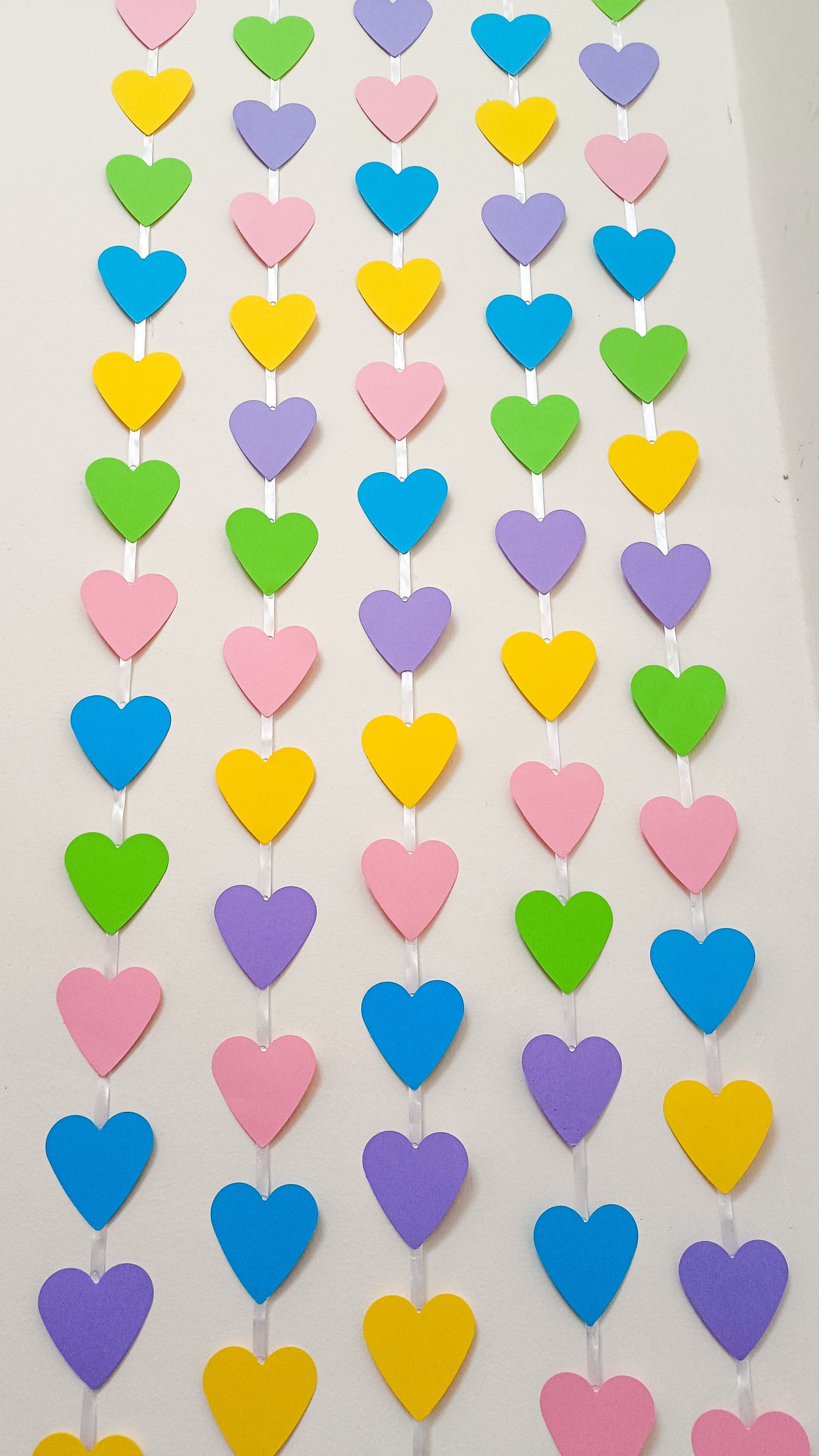 PASTEL COLOR HEART SHAPED STRING BANNER BACKDROP - 5 STRINGS IN A PACK