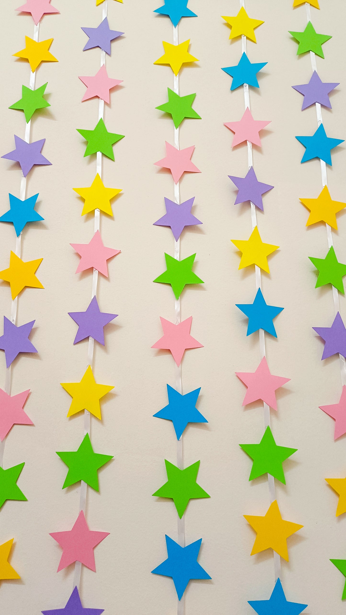 PASTEL COLOR STAR SHAPED STRING BANNER BACKDROP - 5 STRINGS IN A PACK