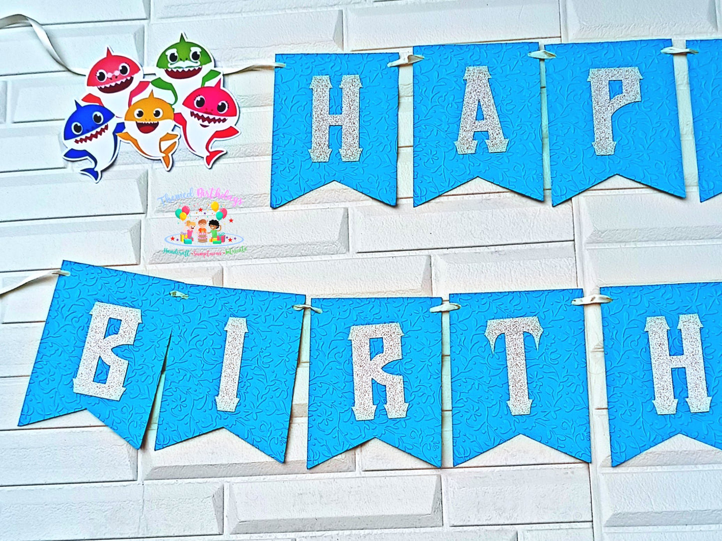 BABY SHARK-THEMED BANNER WITH NAME (EMBOSSED)