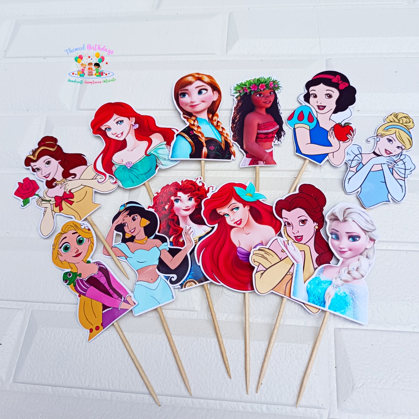 DISNEY PRINCESS-THEMED CUPCAKE TOPPERS (12 PCS)