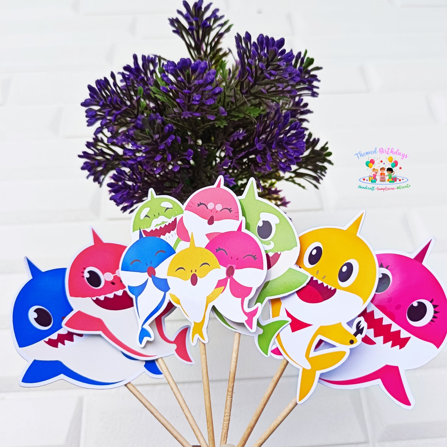 BABY SHARK-THEMED CUPCAKE TOPPERS (12 PCS)