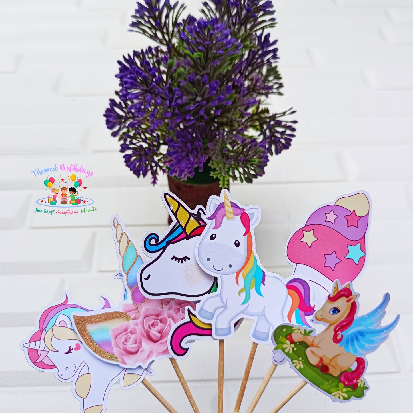 UNICORN-THEMED CUPCAKE TOPPERS (12 PCS)