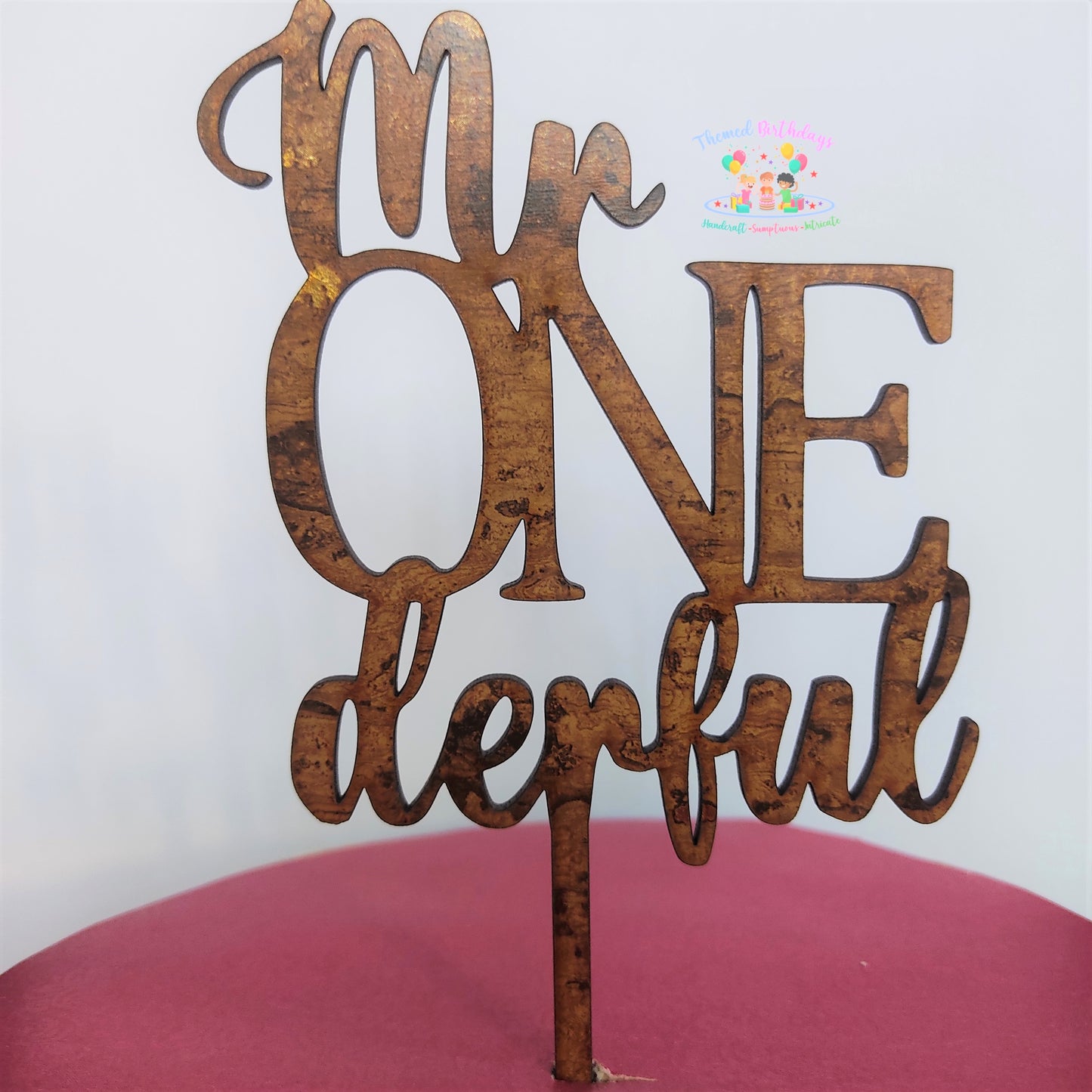 MRONDERFUL WOODEN TOPPER